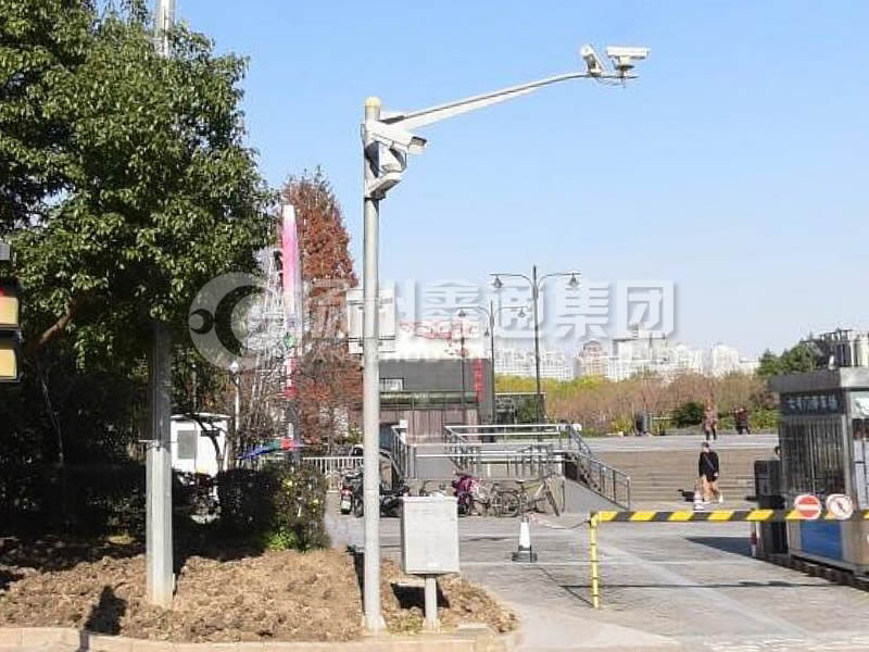 DJG-024，電子警察桿，治安監(jiān)控桿