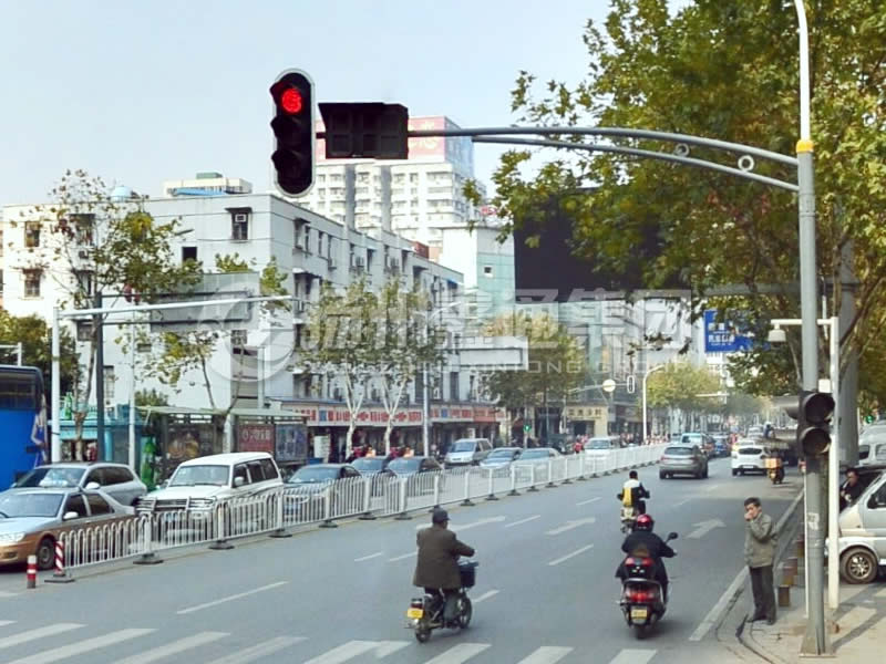 XHDG-015，A字臂信號燈桿