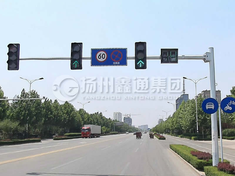 XHDG-060，八棱懸臂信號(hào)燈桿